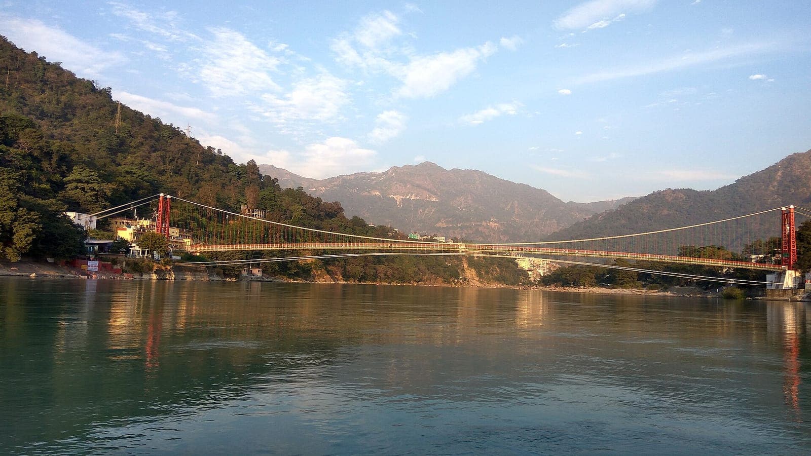 Laxman Jhula, rishikesh